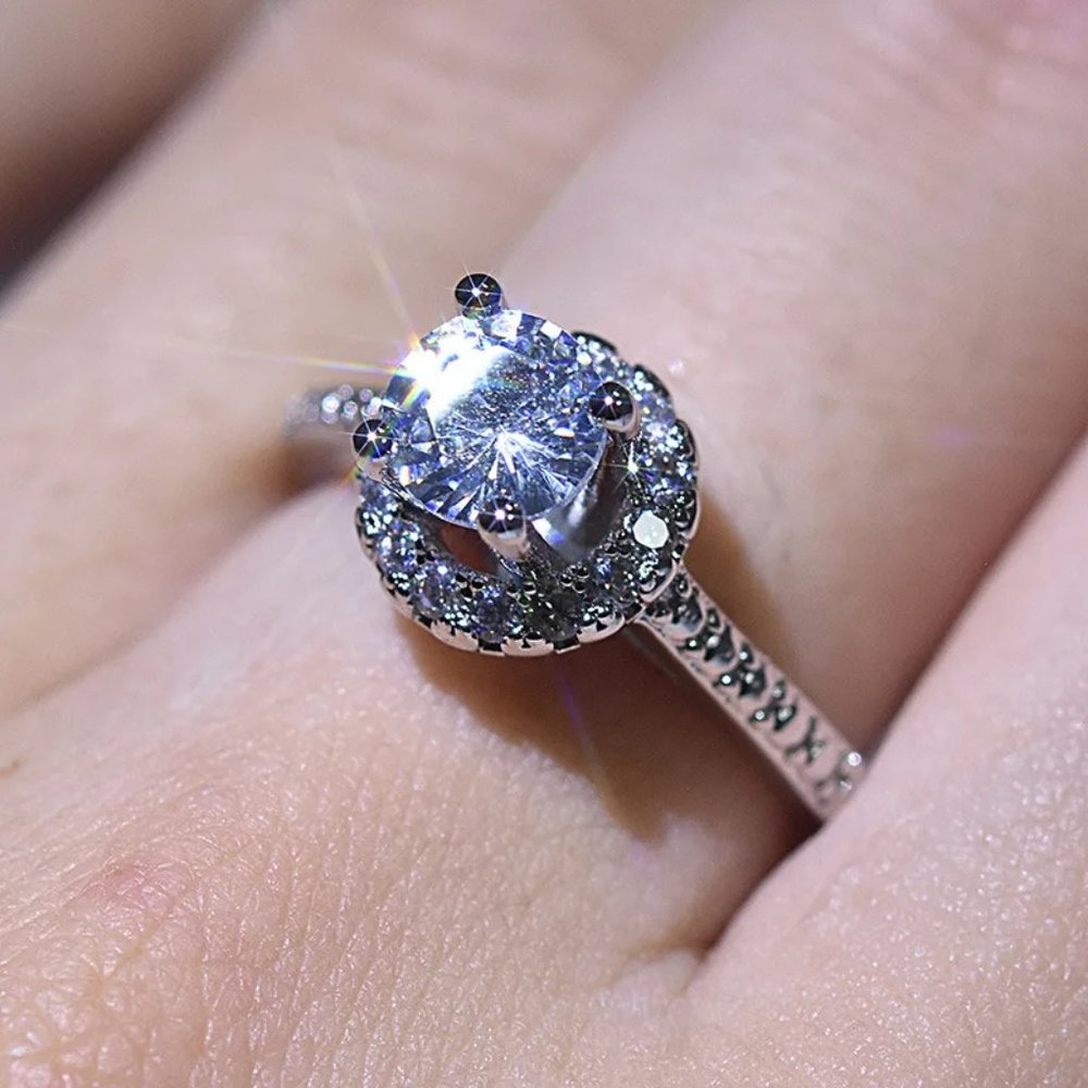 Ladies 1.40ctw Diamond Engagement / Bridal Ring .925 Solid Sterling Silver - Picture 2 of 6